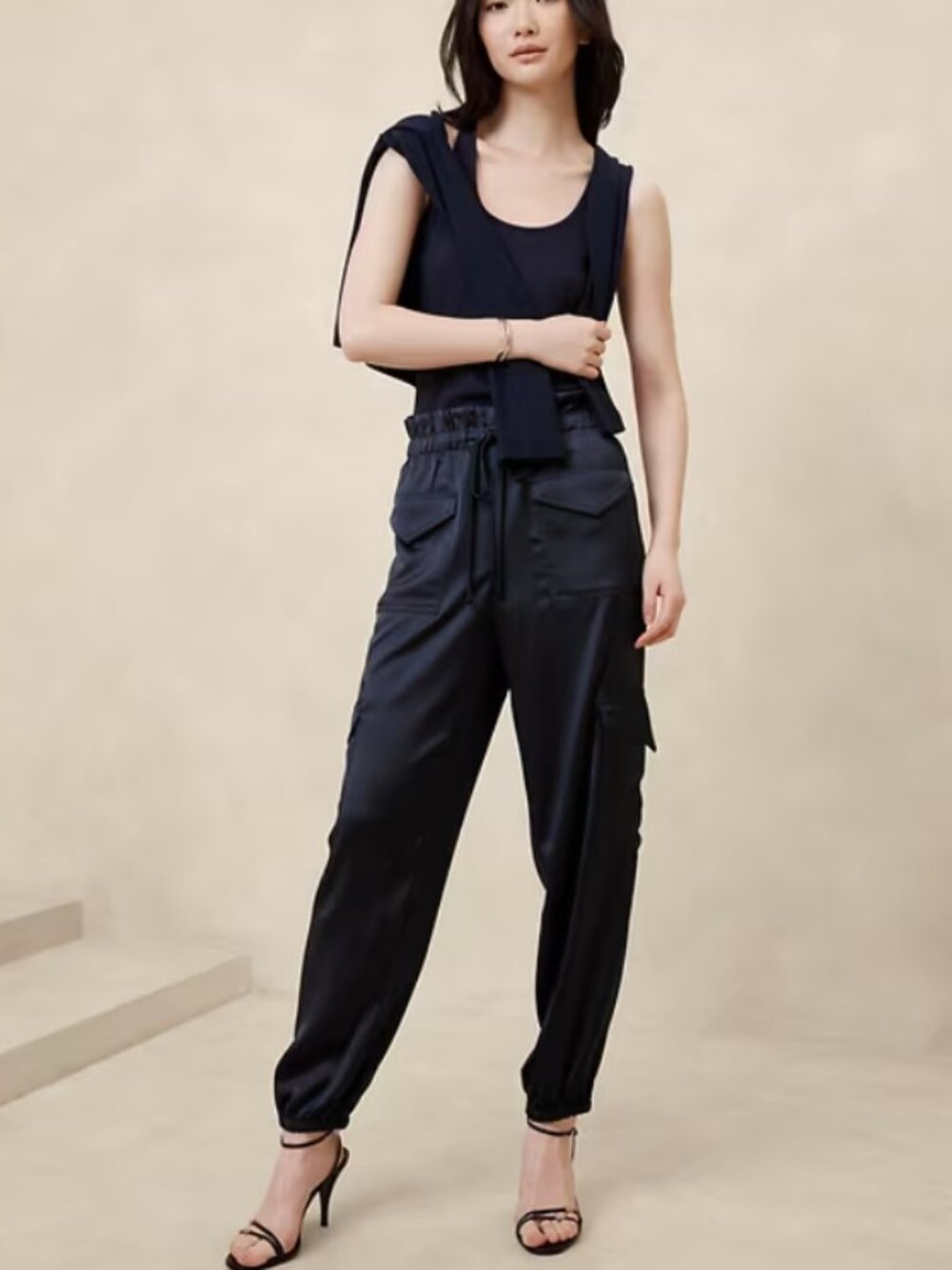 Banana Republic Satin Cargo Jogger L Black